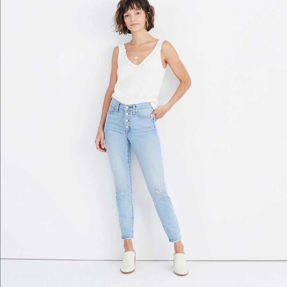 Mid Rise Button Front Edition Skinny Crop 25